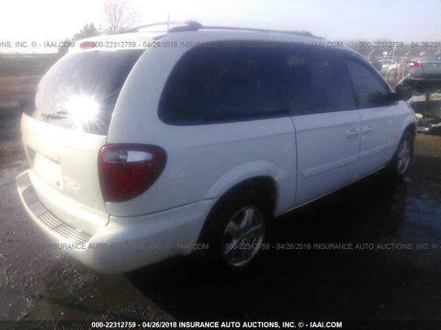 2D4GP44L07R257538 - 2007 DODGE GRAND CARAVAN SXT WHITE photo 4