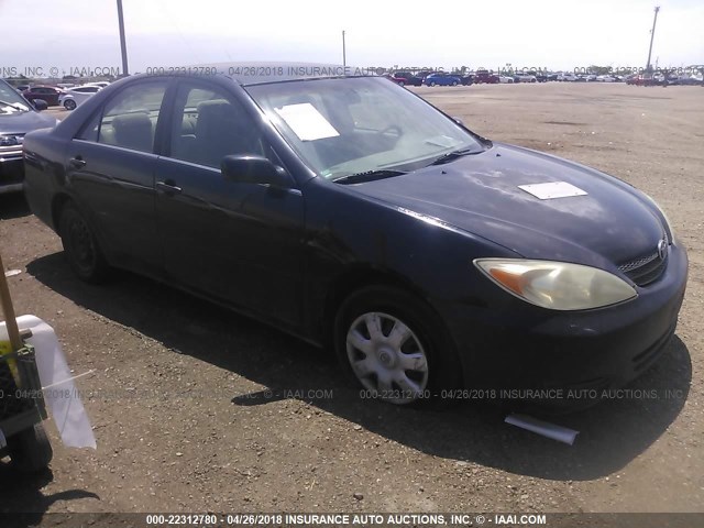 4T1BE32K52U020004 - 2002 TOYOTA CAMRY LE/XLE/SE შავი ფოტო 1