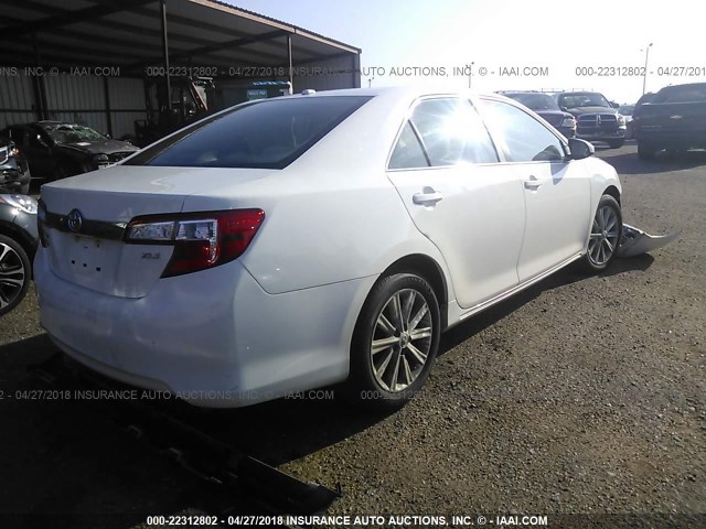 4T1BF1FK7EU368502 - 2014 TOYOTA CAMRY L/SE/LE/XLE 白色 照片 4