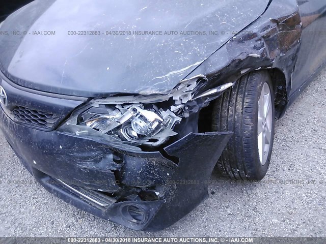 4T1BF1FK5EU378607 - 2014 TOYOTA CAMRY L/SE/LE/XLE 蓝色 照片 6