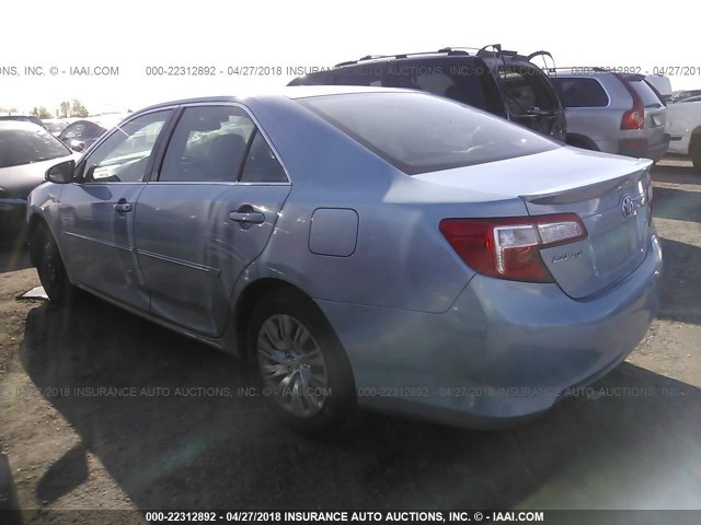 4T4BF1FK4CR166753 - 2012 TOYOTA CAMRY SE/LE/XLE Light Blue photo 3
