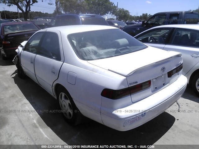 JT2BF22K7W0093201 - 1998 TOYOTA CAMRY CE/LE/XLE 白色 照片 3