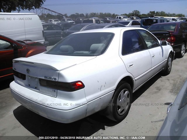 JT2BF22K7W0093201 - 1998 TOYOTA CAMRY CE/LE/XLE 白色 照片 4
