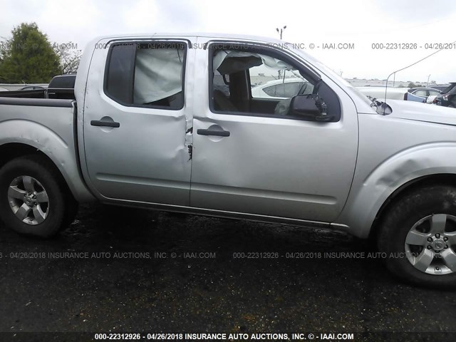 1N6AD0ER6CC482053 - 2012 NISSAN FRONTIER S/SV/SL/PRO-4X SILVER photo 6