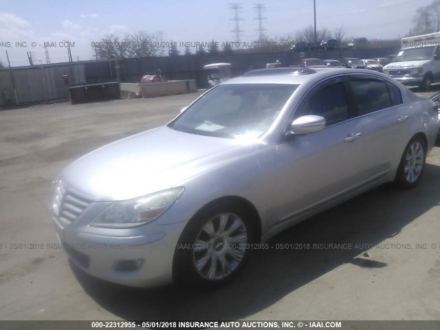 KMHGC46E79U026760 - 2009 HYUNDAI GENESIS 3.8L SILVER photo 2