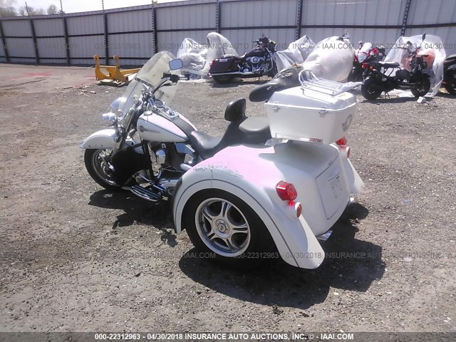 1HD1BWB102Y053548 - 2002 HARLEY-DAVIDSON FLSTCI WHITE photo 3