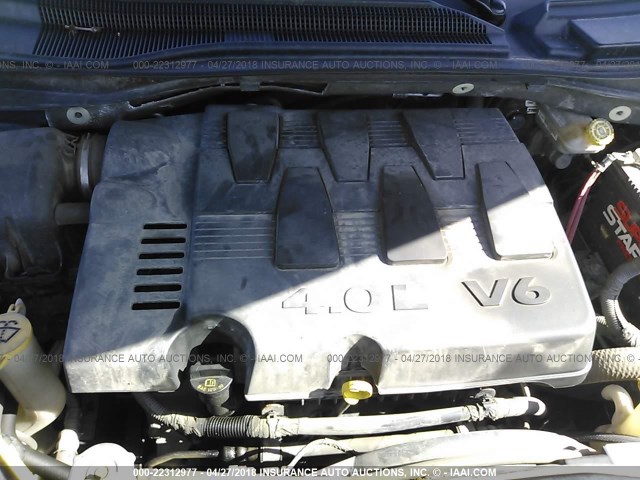 2V8HW54X79R500976 - 2009 VOLKSWAGEN ROUTAN SEL BLUE photo 10