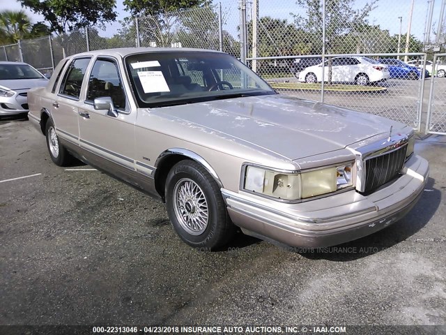 1LNLM83W6NY758655 - 1992 LINCOLN TOWN CAR CARTIER TAN photo 1