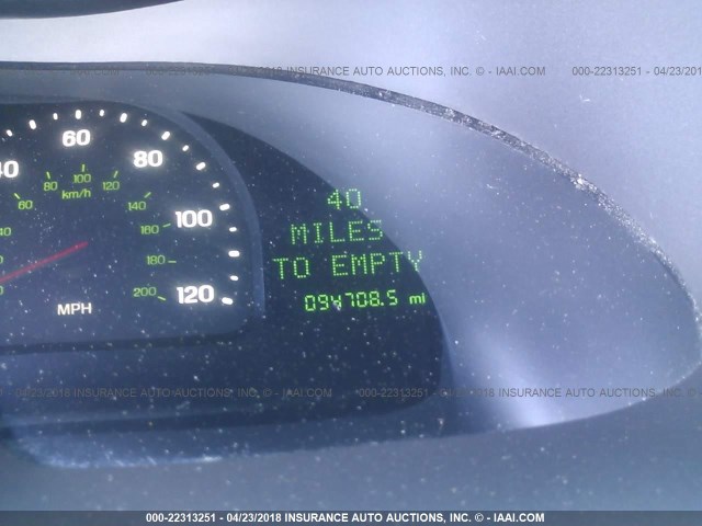 1LNHM97V81Y649167 - 2001 LINCOLN CONTINENTAL  Weiß Foto 7