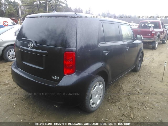 JTLKE50EX81010371 - 2008 TOYOTA SCION XB BLACK photo 4