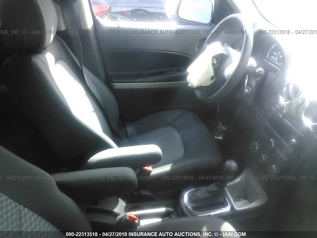 3GNBAAFW9BS625958 - 2011 CHEVROLET HHR LS BLACK photo 5