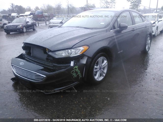 3FA6P0LU1JR141655 - 2018 FORD FUSION SE HYBRID GRAY photo 2