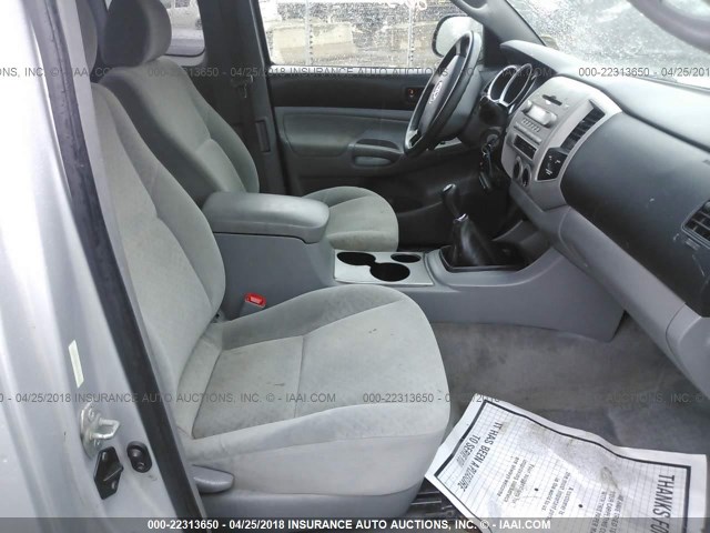 5TEUX42N96Z305504 - 2006 TOYOTA TACOMA ACCESS CAB Silber Foto 5