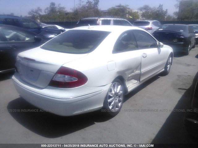 WDBTJ56H67F229177 - 2007 MERCEDES-BENZ CLK 350 WHITE photo 4