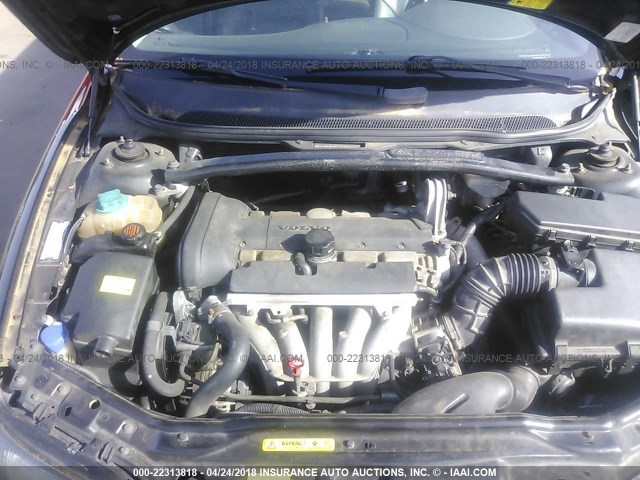 YV1SW61N312052999 - 2001 VOLVO V70 Noir photo 10
