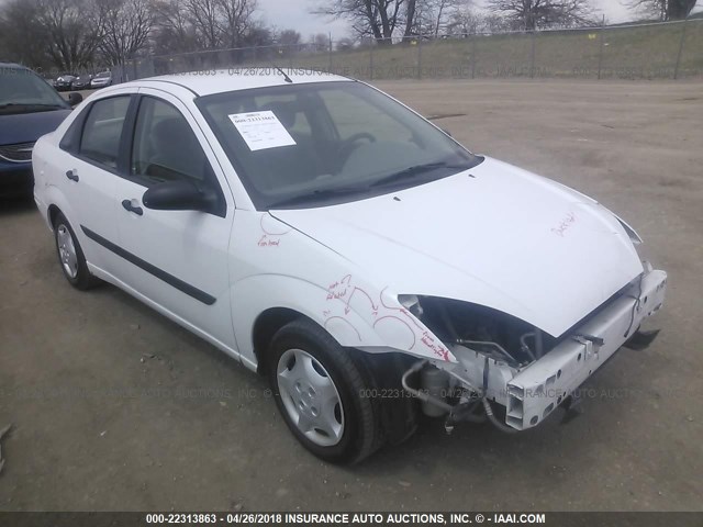 1FAFP33P71W224810 - 2001 FORD FOCUS LX WHITE photo 1