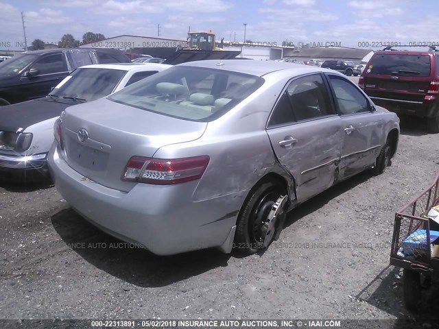 4T4BF3EK5AR035454 - 2010 TOYOTA CAMRY SE/LE/XLE SILVER photo 4