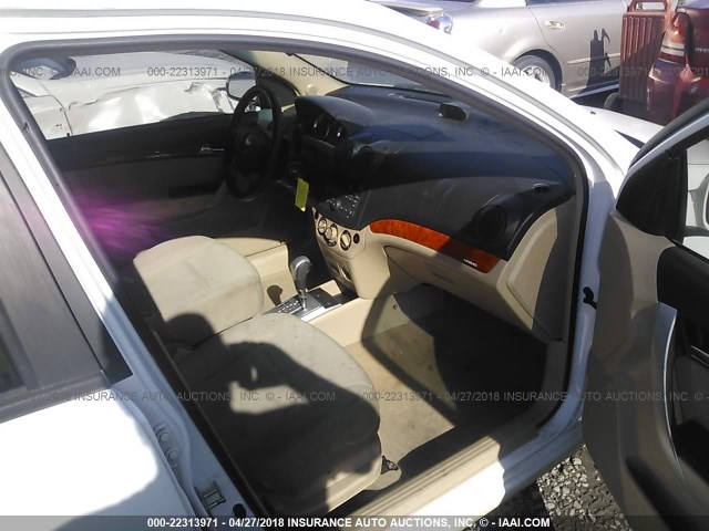 KL1TD6DEXBB153512 - 2011 CHEVROLET AVEO LS/LT 白色 照片 5