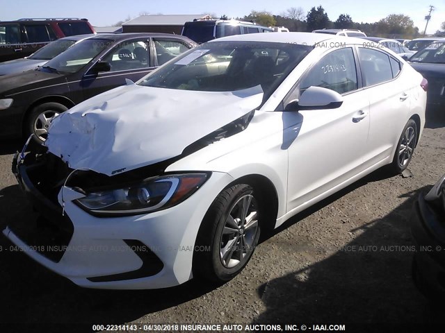 5NPD84LF2HH059163 - 2017 HYUNDAI ELANTRA SE/VALUE/LIMITED WHITE photo 2