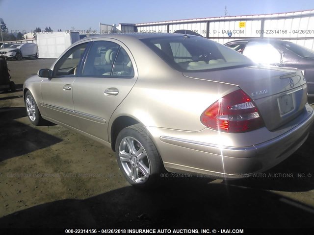 WDBUF83J15X165958 - 2005 MERCEDES-BENZ E 500 4MATIC BEIGE photo 3