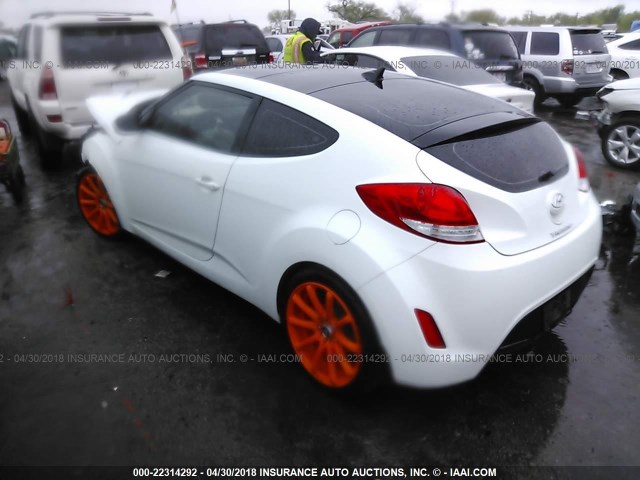 KMHTC6AD6CU073004 - 2012 HYUNDAI VELOSTER WHITE photo 3