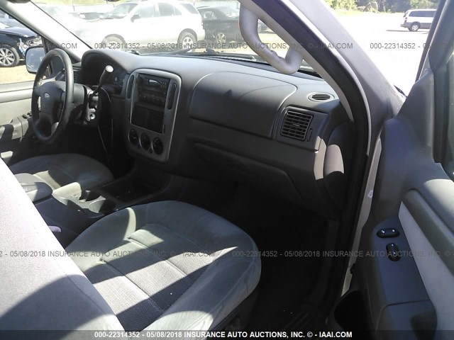 1FMZU63K84ZA99823 - 2004 FORD EXPLORER XLT/XLT SPORT/NBX 银色 照片 5