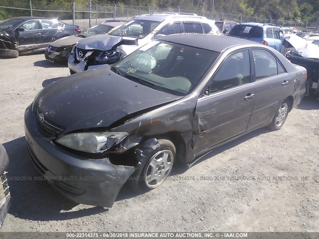 4T1BE30K82U522427 - 2002 TOYOTA CAMRY LE/XLE/SE Champagne photo 2