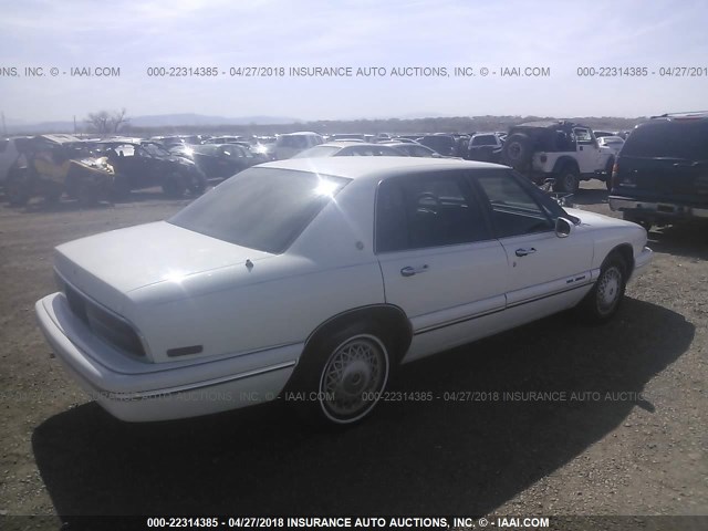 1G4CW52K8TH638666 - 1996 BUICK PARK AVENUE  WHITE photo 4