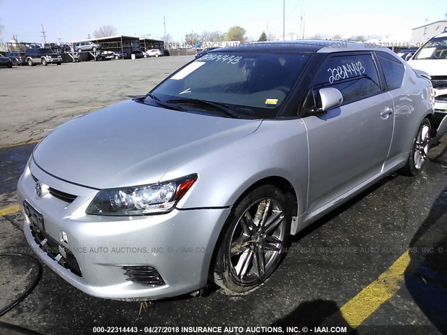 JTKJF5C74B3015233 - 2011 TOYOTA SCION TC 银色 照片 2