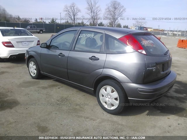 1FAHP37N77W298898 - 2007 FORD FOCUS ZX5/S/SE/SES GRAY photo 3