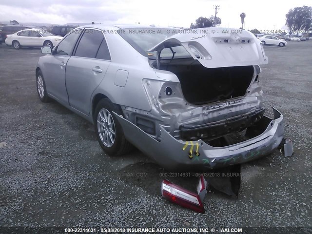 4T4BF3EK1AR010471 - 2010 TOYOTA CAMRY SE/LE/XLE SILVER photo 3