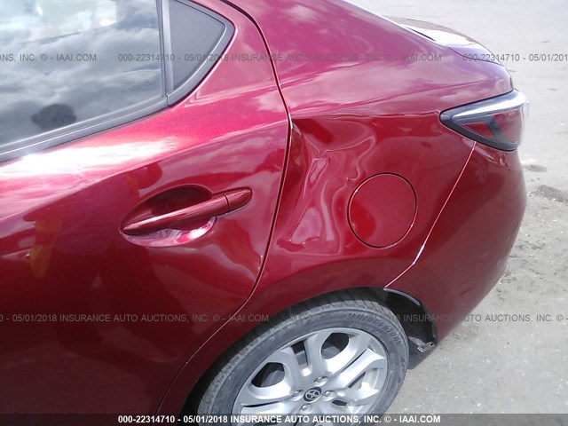 3MYDLBZV7GY108734 - 2016 TOYOTA SCION IA RED photo 6