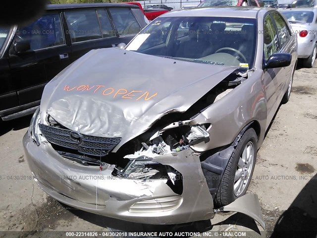 4T1BE32K62U611233 - 2002 TOYOTA CAMRY LE/XLE/SE 棕色 照片 2