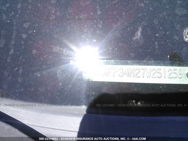 1FAFP34N27W251256 - 2007 FORD FOCUS ZX4/S/SE/SES 银色 照片 9