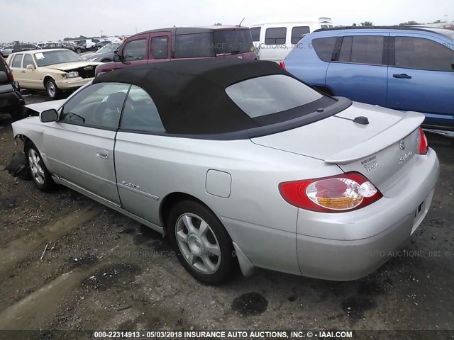 2T1FF28PX3C609385 - 2003 TOYOTA CAMRY SOLARA SE/SLE ვერცხლისფერი ფოტო 3