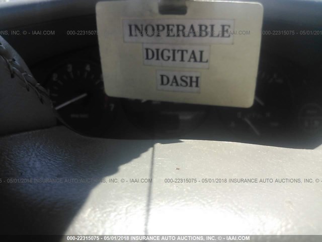 2G4WB52K221211915 - 2002 BUICK REGAL LS 银色 照片 7