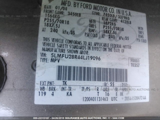 5LMFU28R44LJ19096 - 2004 LINCOLN NAVIGATOR BROWN photo 9