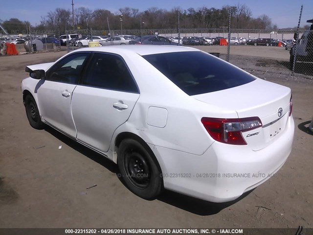 4T1BF1FK6CU117872 - 2012 TOYOTA CAMRY SE/LE/XLE 白色 照片 3
