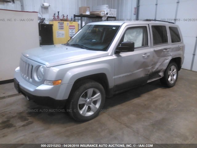 1J4NF1GB6BD181841 - 2011 JEEP PATRIOT SPORT SILVER photo 2