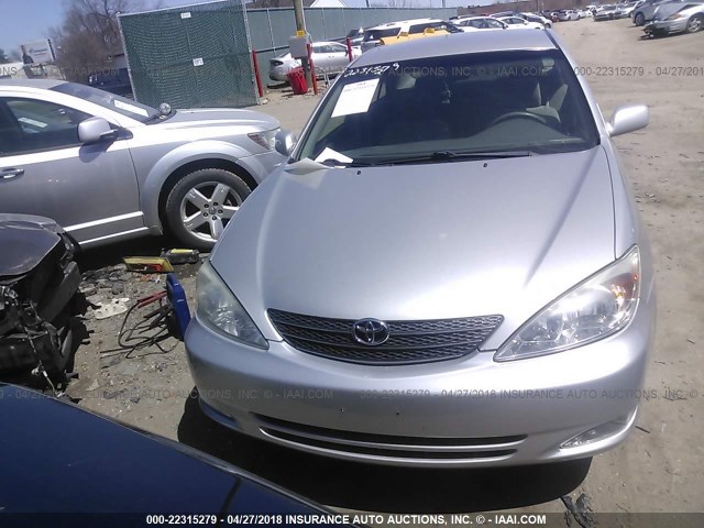 4T1BE32K33U246690 - 2003 TOYOTA CAMRY LE/XLE/SE SILVER photo 6