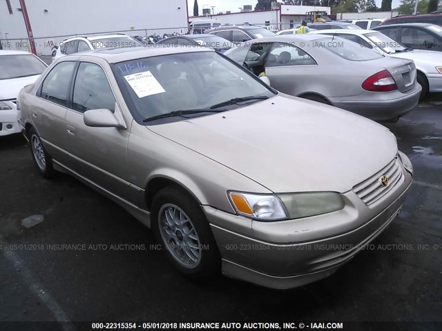4T1BF22K7VU018136 - 1997 TOYOTA CAMRY CE/LE/XLE GOLD photo 1