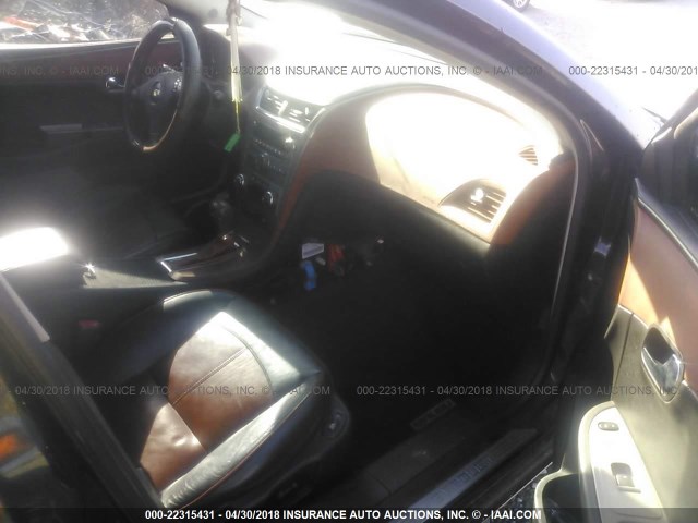 1G1ZK577984201278 - 2008 CHEVROLET MALIBU LTZ 灰色 照片 5