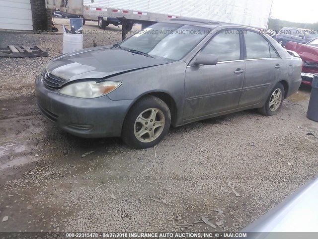 4T1BE32K13U662009 - 2003 TOYOTA CAMRY LE/XLE/SE GRAY photo 2