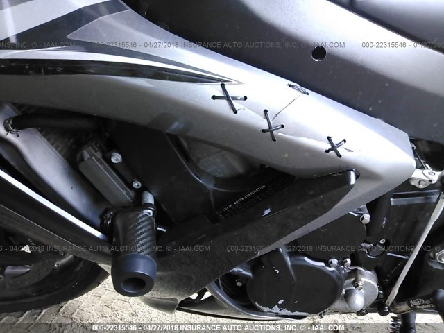 JS1GR7KA672105590 - 2007 SUZUKI GSX-R750 GRAY photo 9