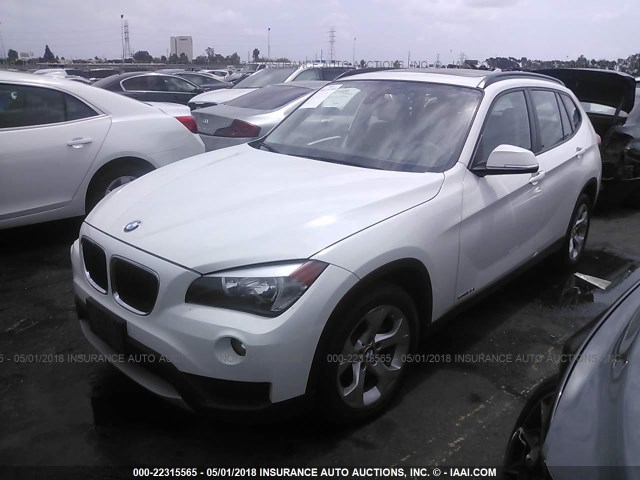 WBAVM1C56DVW45619 - 2013 BMW X1 SDRIVE28I WHITE photo 2