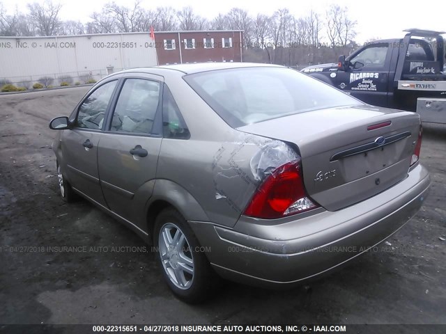 1FAFP34373W218438 - 2003 FORD FOCUS SE COMFORT/SE SPORT GOLD photo 3