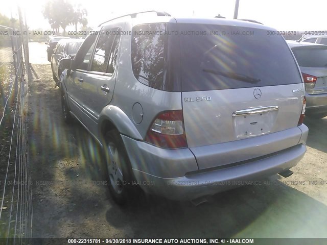 4JGAB74E52A344932 - 2002 MERCEDES-BENZ ML 55 SILVER photo 3