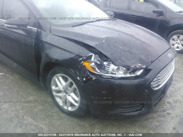 3FA6P0H77GR100930 - 2016 FORD FUSION SE BLACK photo 6