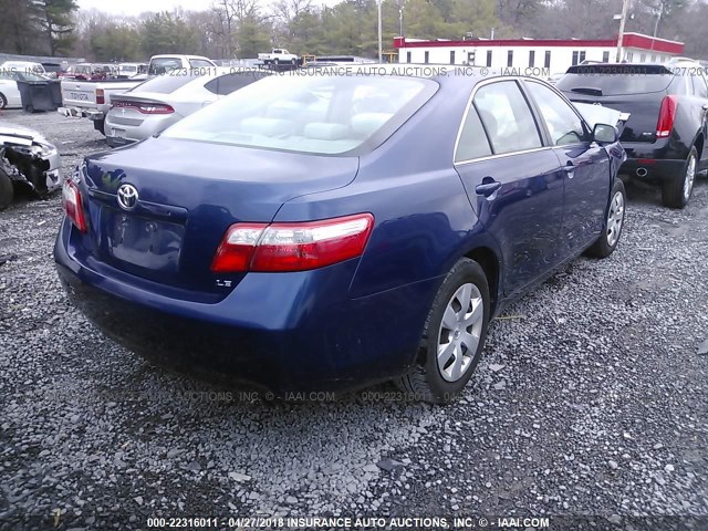 4T1BE46K07U031547 - 2007 TOYOTA CAMRY NEW GENERAT CE/LE/XLE/SE BLUE photo 4