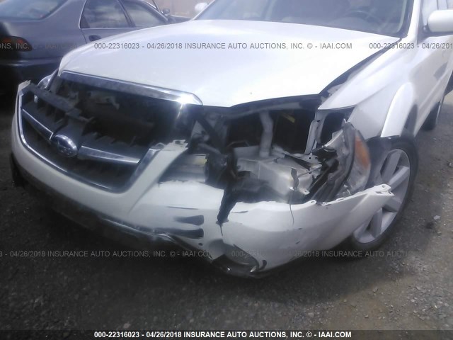 4S4BP61C686333632 - 2008 SUBARU OUTBACK 2.5I WHITE photo 6